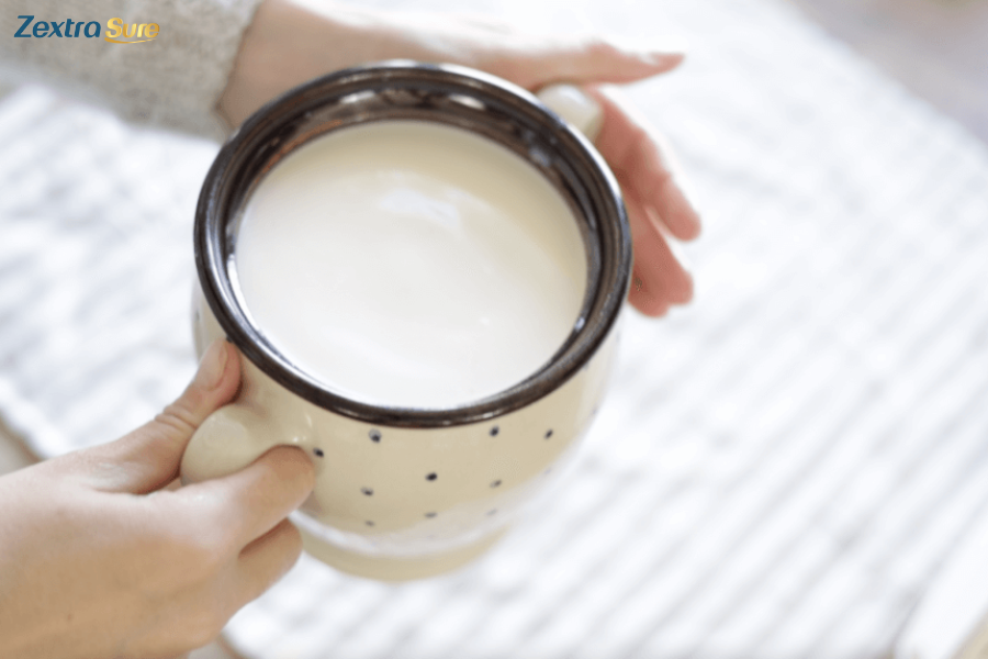 How long does raw milk last? It can last up to a week or longer